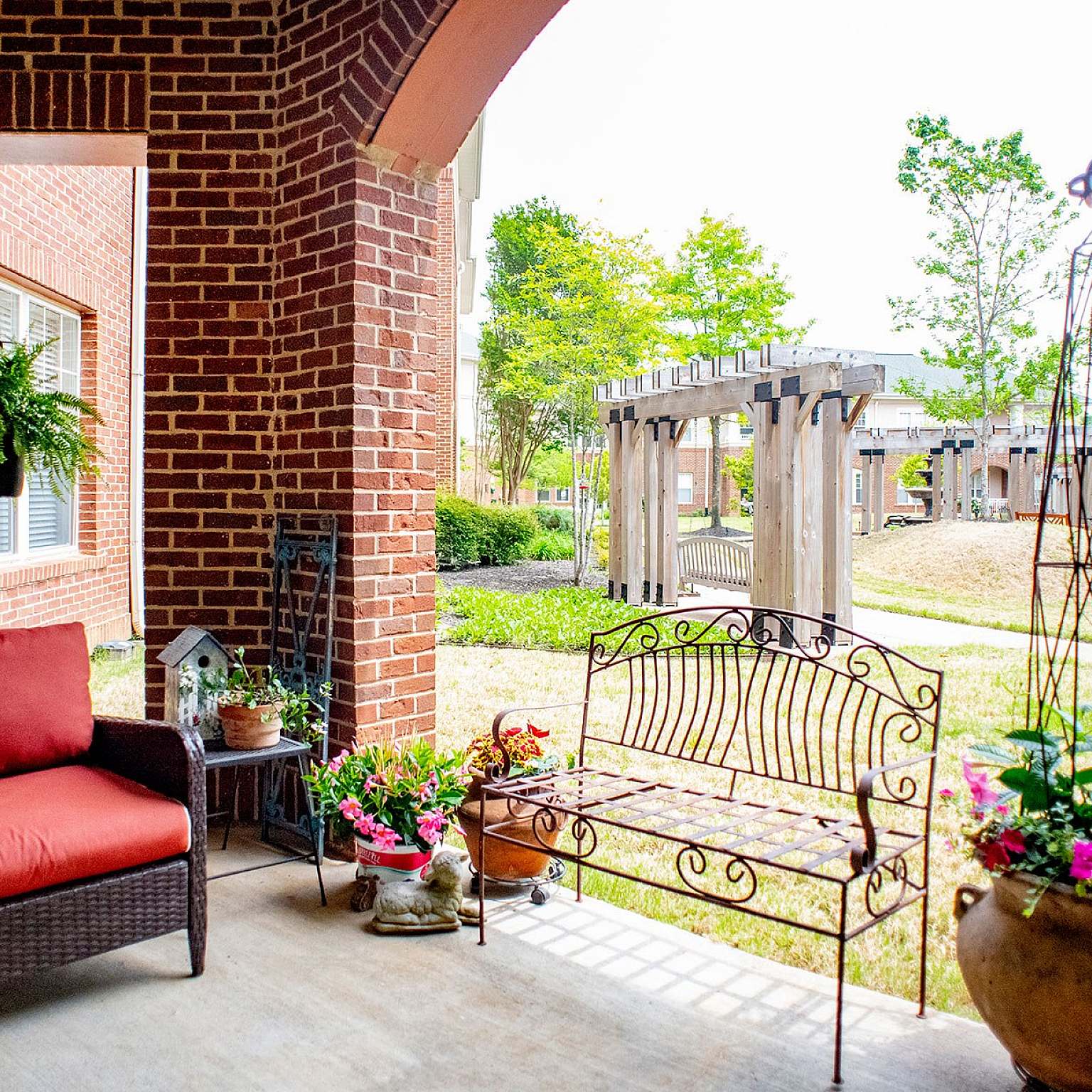 Apartments & Villas The Village at Germantown