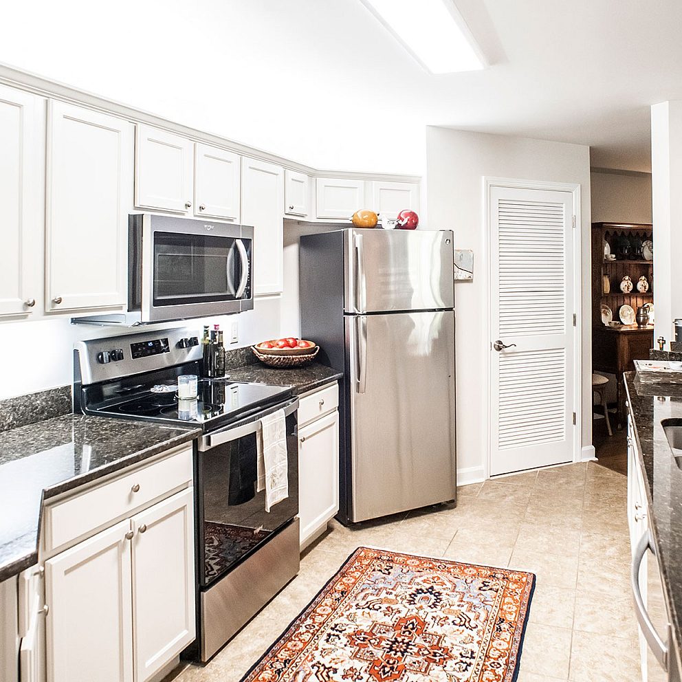 Village Germantown Apartment Kitchen 5