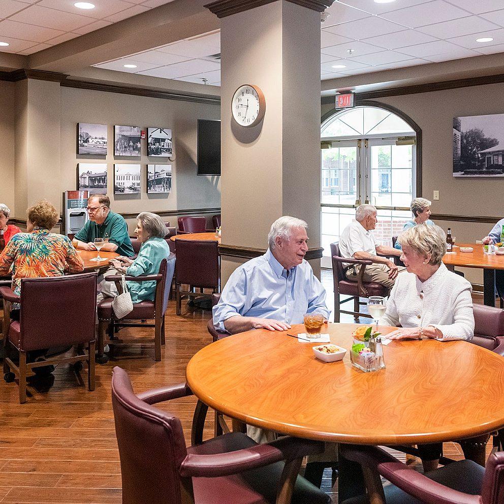 Village Germantown Dining Polo Lounge Grille 3